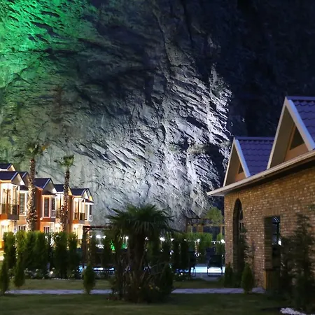 Da 3* Artvin